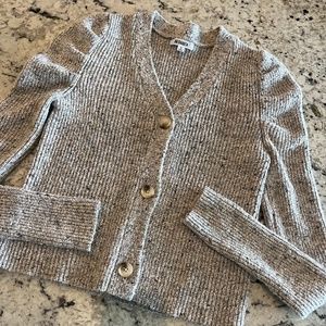 BB Dakota size small puff sleeve cardigan